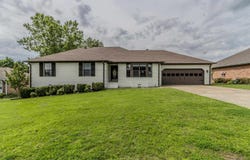 2106 Julie Ann Ln, Paragould, AR 72450