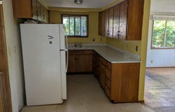 585 W 26TH AVE, Eugene, OR 97405