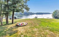 N1575 SILVER CANOE Road, KESHENA, WI 54135-9576