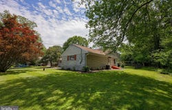 18 GREENBRIAR DRIVE, YORK, PA 17407