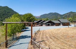 2575 E Evans Creek Road, Rogue River, OR 97537