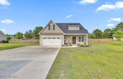 122 Derby Lane, Hampstead, NC 28443