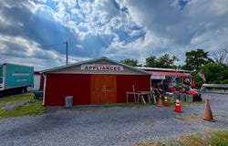 8244 CUMBERLAND ROAD, SPRINGFIELD, WV 26763