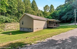 163 Ridge Rd, Sharps Chapel, TN 37866