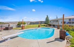 511 E Pine Rd, Yakima, WA 98903