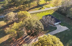 21 Bailey Drive, Jesup, GA 31545