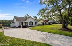 58 Crystal Road, Southport, NC 28461