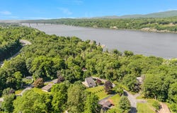 13 Riverview Circle, Poughkeepsie, NY 12601