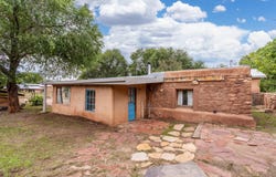 12 Via La Puente, Galisteo, NM 87540