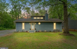 1912 LAKEVIEW PARKWAY, LOCUST GROVE, VA 22508