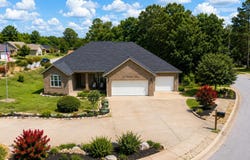 105 Nathan Drive, Hollister, MO 65672