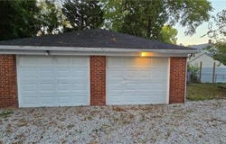 617 E Robinson Avenue, Barberton, OH 44203