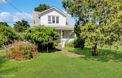 101 Oak Avenue, Matamoras, PA 18336