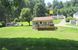 719 Hillville Rd, Perry Twp, PA 16041