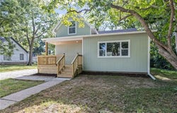 316 S Oak Street, Ottawa, KS 66067