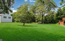 1813 MANOR Avenue, MARCUS HOOK, PA 19061