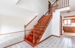 121 Summershade Court, Amherst, NY 14051