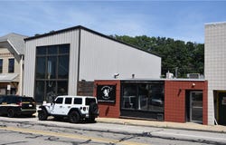 1635 E Railroad, Heidelberg, PA 15106
