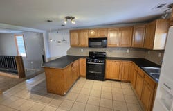 607 S Main St, McPherson, KS 67460