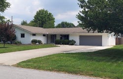 2227 Seneca Drive, Lima, OH 45806