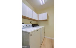 2005 MEADOW GLEN, READING, PA 19610