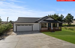 31401 J Pl, OceanPark, WA 98640