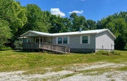 10688 Lawrence 1000, LaRussell, MO 64848