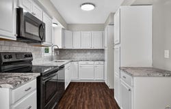 3411 SE Shawano DR, Berryton, KS 66409