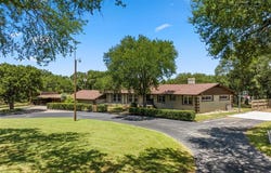 3315 Curry Road, Arlington, TX 76001