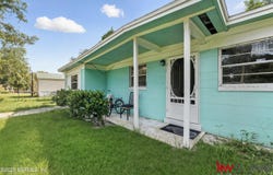 440 N FERN Street, San Mateo, FL 32187