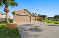 1822 MIRA LAGO Circle, RUSKIN, FL 33570