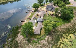 516 Park Island Rd, Center City, MN 55012