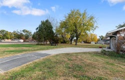 423 W Salcedo Road, Sikeston, MO 63801