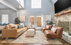 738 N Edgefield Avenue, Dallas, TX 75208
