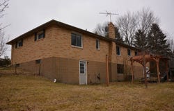1893 Frankfort Road, New Cumberland, WV 26047