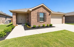 616 Sand Point Drive, Fort Worth, TX 76131