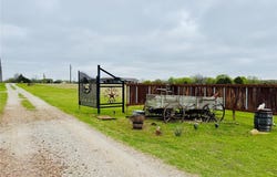 1111 Kyker Lane, Pottsboro, TX 75076