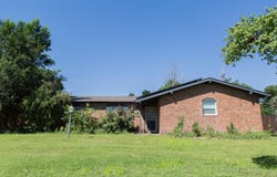 7005 Pleasant Hill Circle, Plainview, TX 79072
