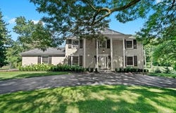19250 Meadowbrook Road, Northville, MI 48167