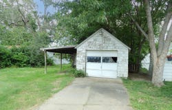 1722 N Monroe St, Hutchinson, KS 67502