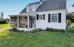 1030 Saunders Sett Road, Lewiston, NY 14305