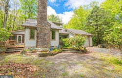 65 MAPLEWOOD ROAD, LAKE HARMONY, PA 18624