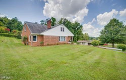 215 Cherry Lane, Bristol, VA 24201