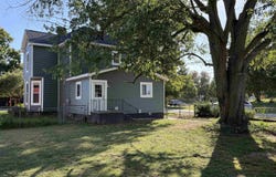 320 W Main Street, Worthington, IN 47471