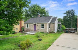 6923 Wilson St, West Mifflin, PA 15122