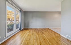 Streamwood, IL 60107