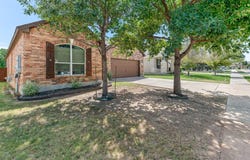 1412 Reklaw LN, Leander, TX 78641