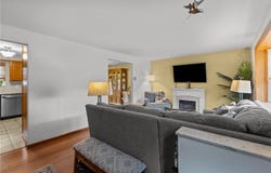 2920 Roland Ave, Baldwin Boro, PA 15227