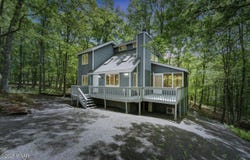 108 Minnow Court, Lackawaxen, PA 18435