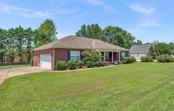 1008 Cimarron Drive, Scottsboro, AL 35769